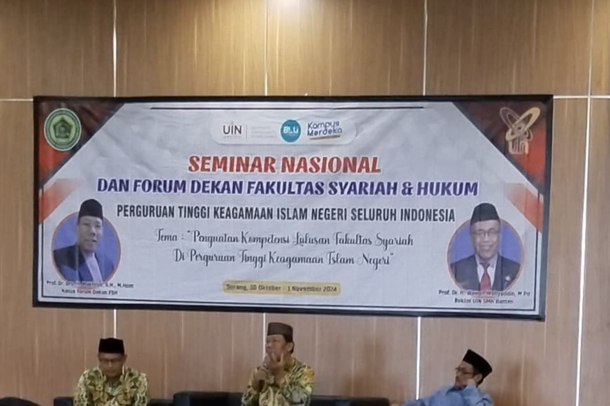 SEMINAR NASIONAL & FORDEK FSH PTKIN SE- INDONESIA "URGENSI PENGUATAN KOMPETENSI LULUSAN FAKULTAS SYARIAH YANG MENYANDANG GELAR SARJANA HUKUM (S.H.)"