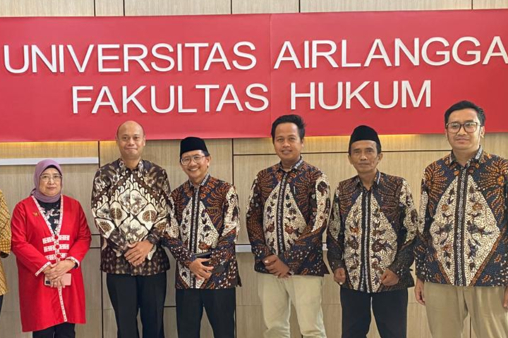 FAKULTAS HUKUM UNAIR SURABAYA:  BEST ACTION PENYELENGGARAAN MINAT STUDI HUKUM BISNIS DI JAWA TIMUR